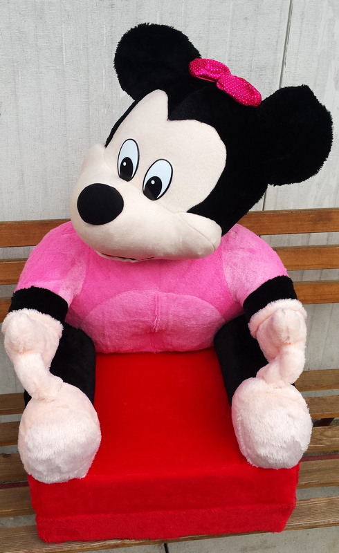 Plyšové kreslo rozkladacie Minnie Mouse 